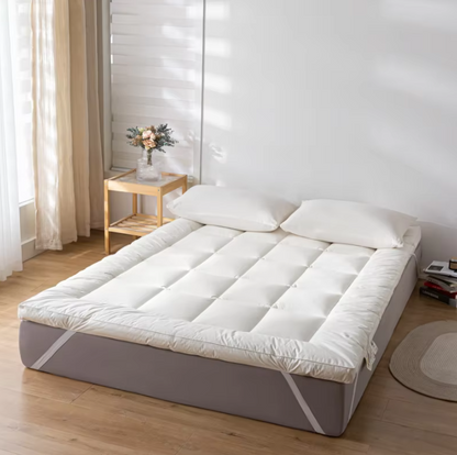 Soft 10cm Thick King Size Filling Microfiber Mattress Topper With Elastic Band