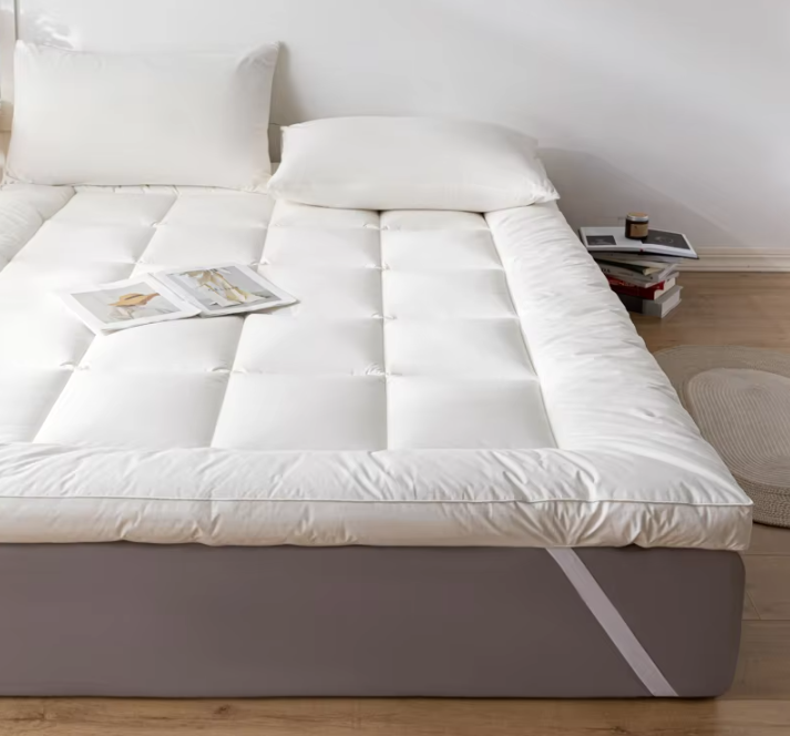 Soft 10cm Thick King Size Filling Microfiber Mattress Topper With Elastic Band