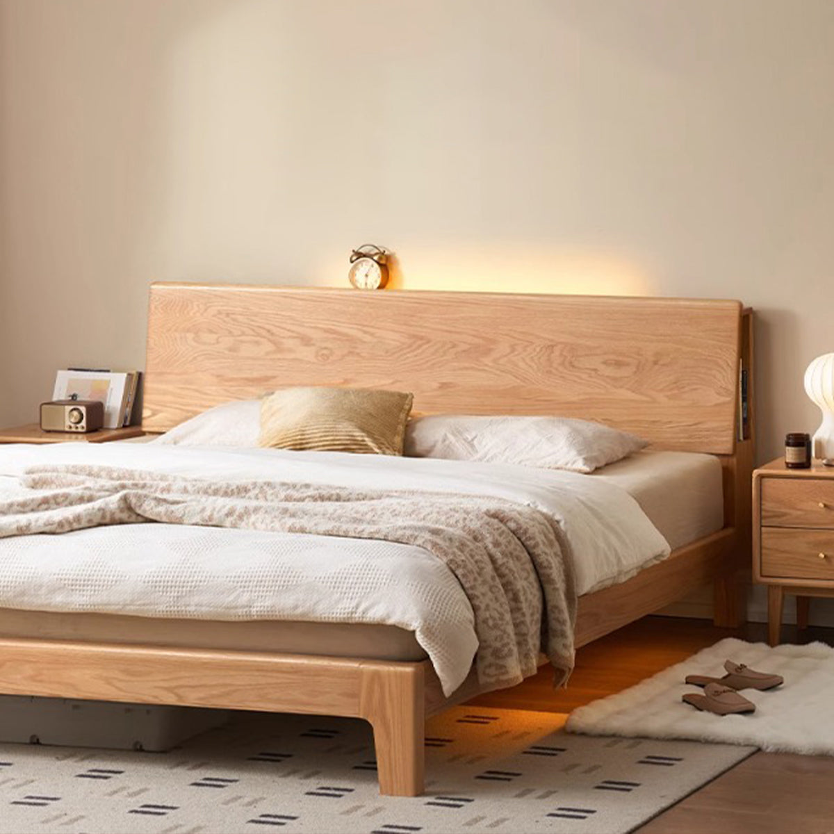 Modern Design King-size Queen-size Wood Bed Solid Oak King-size Queen-size Wood Bed