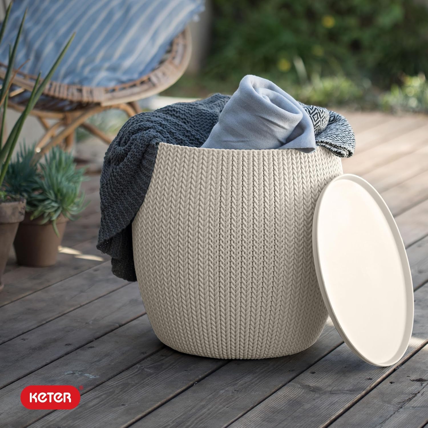 KETER Urban Knit Pouf Ottoman Set of 2 with Storage Table for Patio and Room Décor-Perfect for Balcony, Deck, and Outdoor Seating, Cream & Taupe