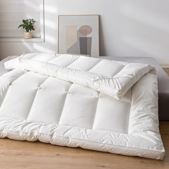 Soft 10cm Thick King Size Filling Microfiber Mattress Topper With Elastic Band